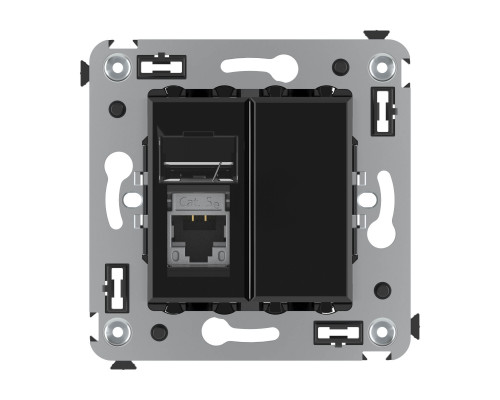 4402363 | Компьютерная розетка RJ-45 в стену, кат.5e одинарная экранированная, Avanti,Черный квадрат